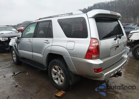 2005 Toyota 4Runner Sr5 Sport V8 z USA, uszkodzony, nr VIN JTEBT14R058027329
